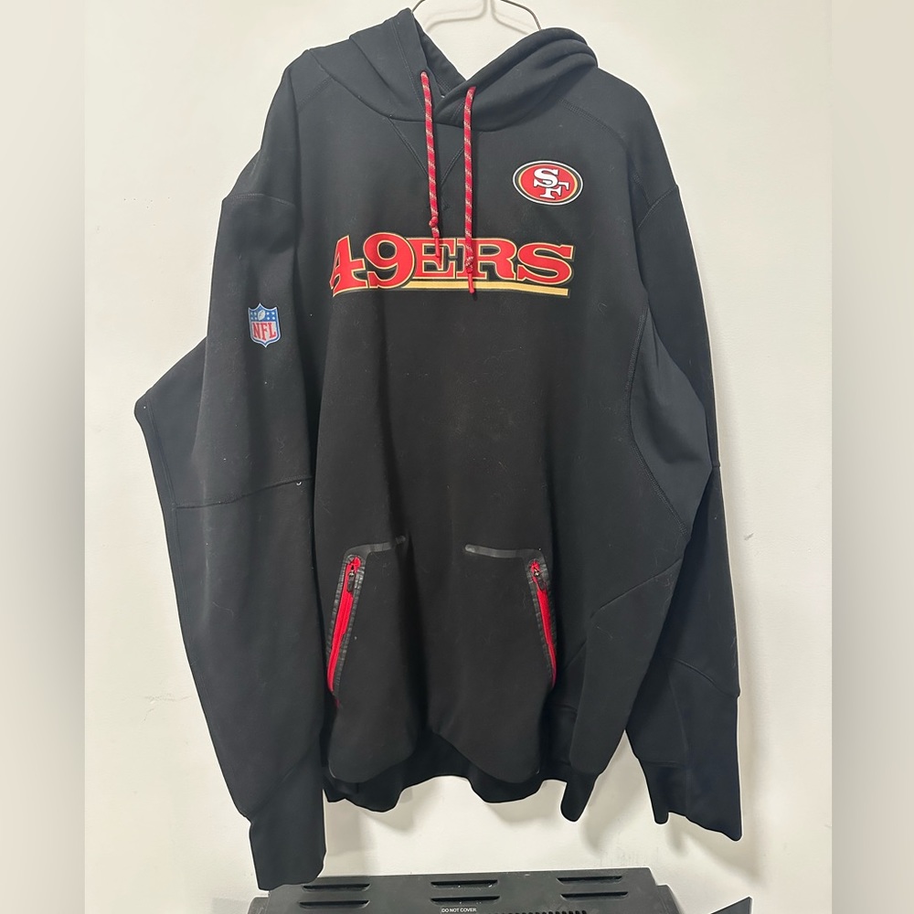 San Francisco 49ers hoodie
